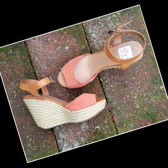 Dolce Vita Sandals - Picture 1 of 5